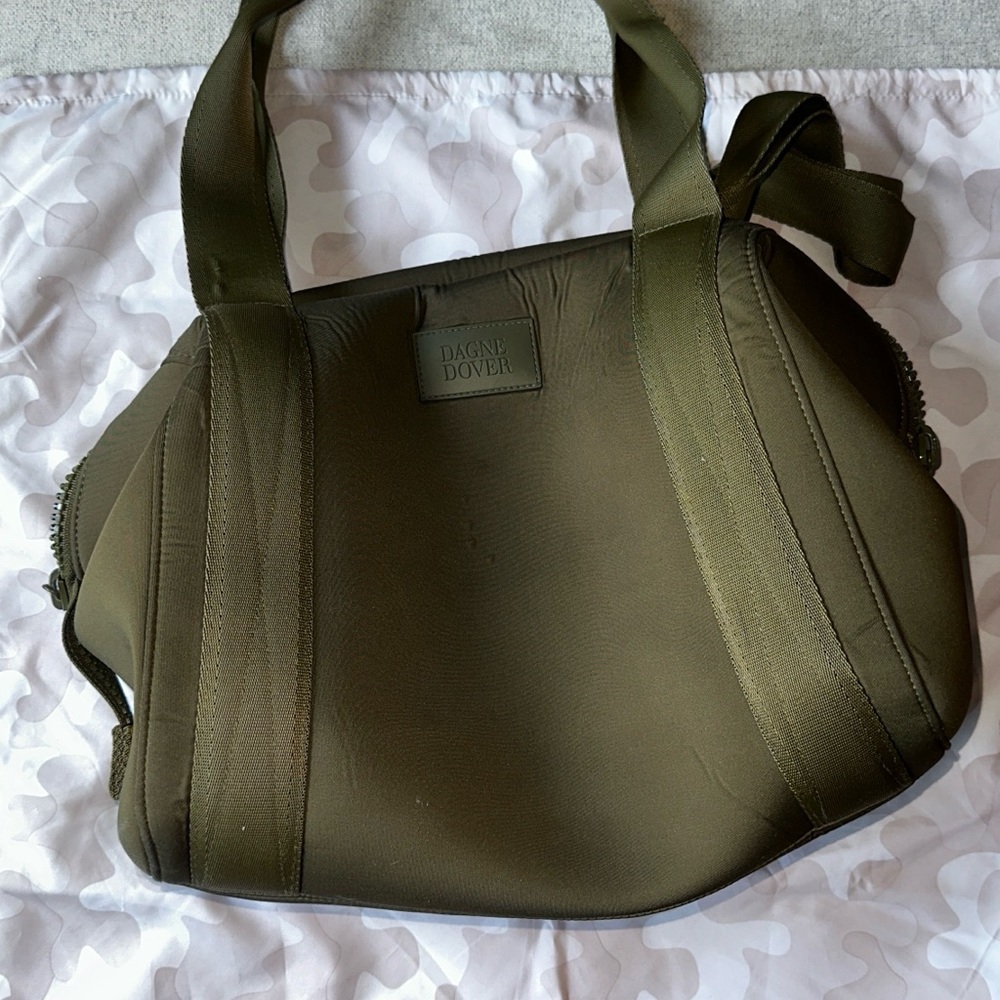 Medium LANDON NEOPRENE CARRYALL BAG